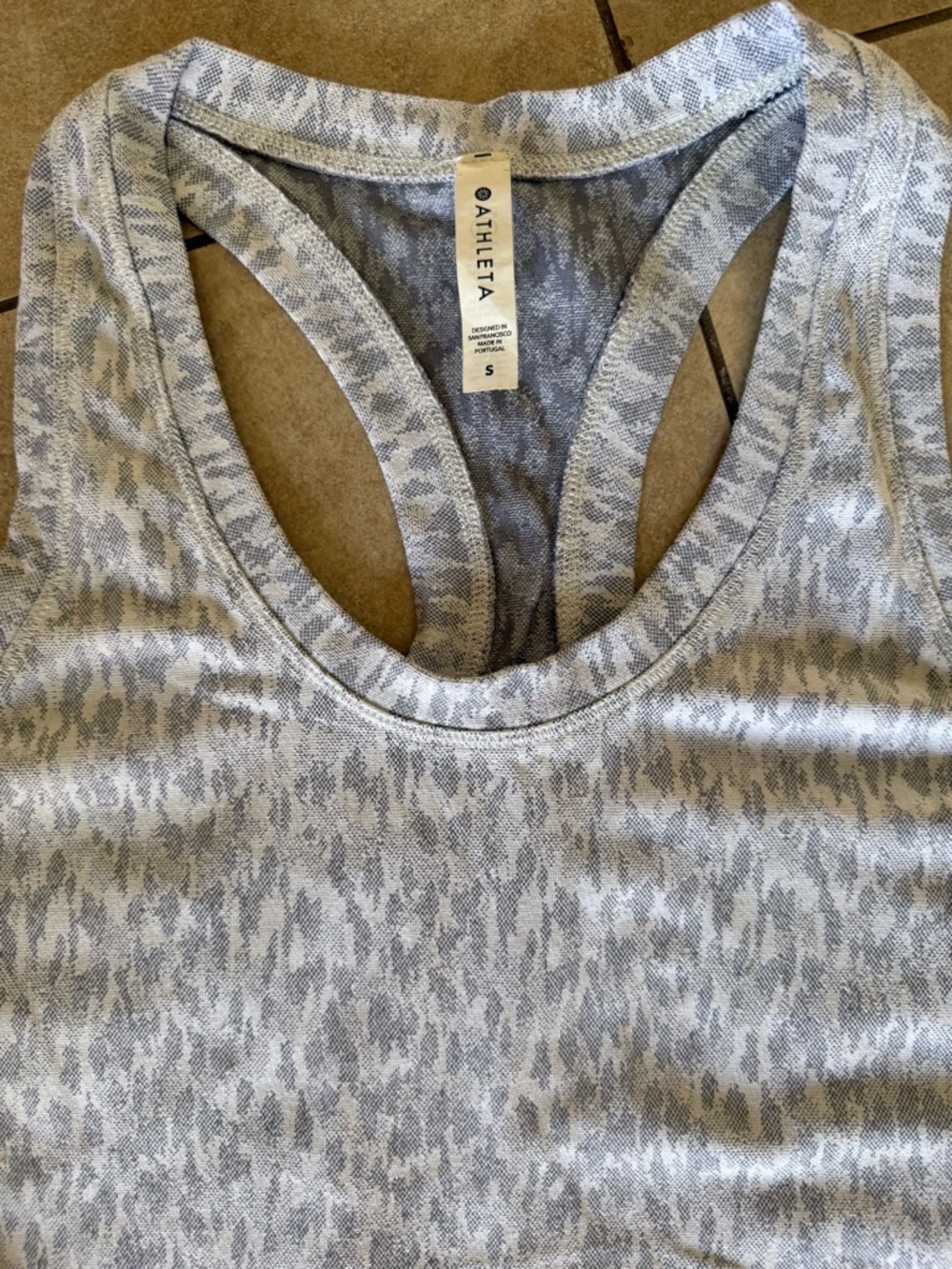 Athleta Light Gray Animal Print Racerback Top Size Small - Picture 2 of 6